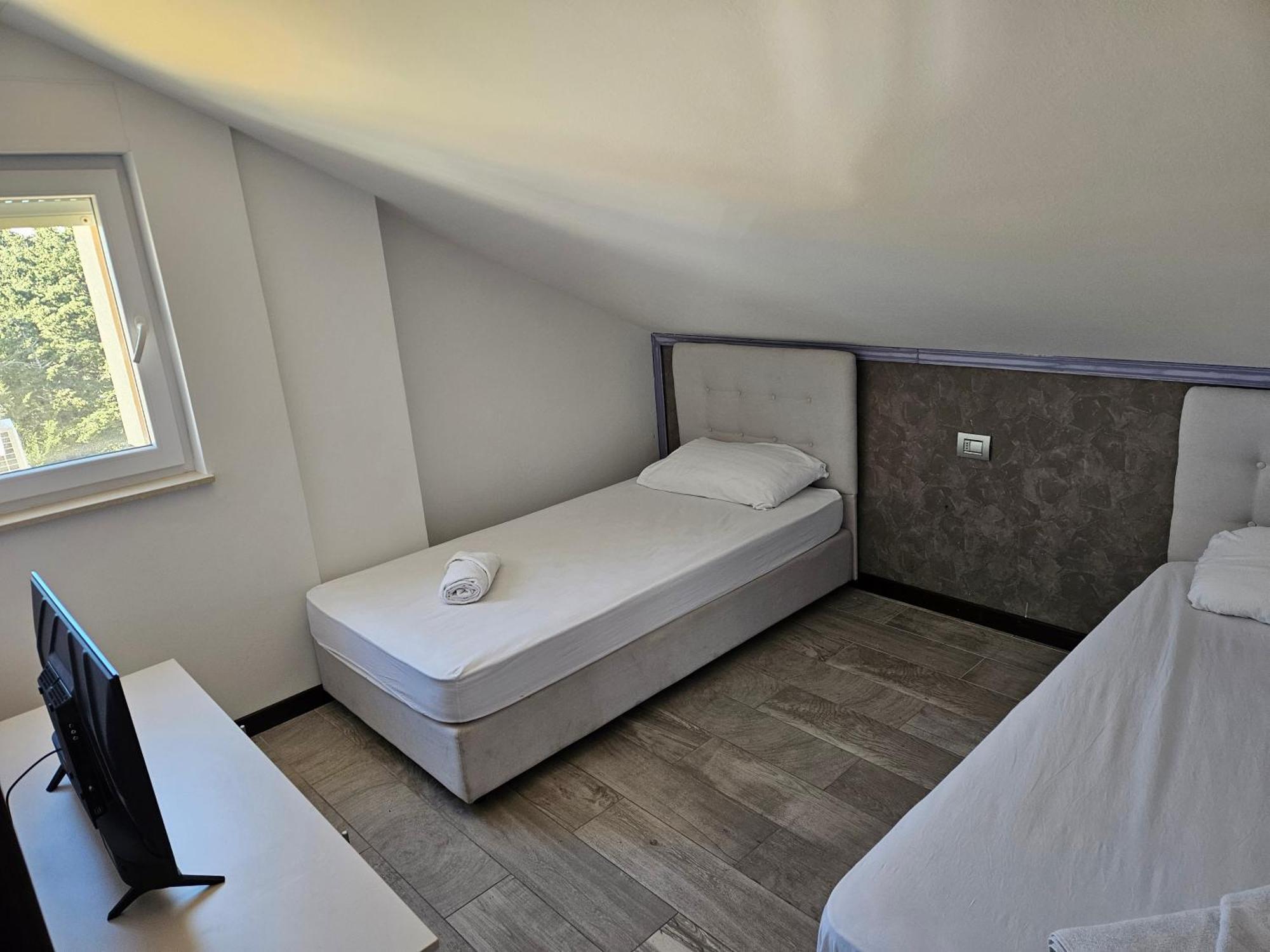 Kristal Paris Resort Novalja Eksteriør bilde